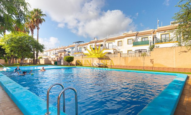 Wiederverkauf - Villa / Doppelhaushälfte - Orihuela Costa - La Florida