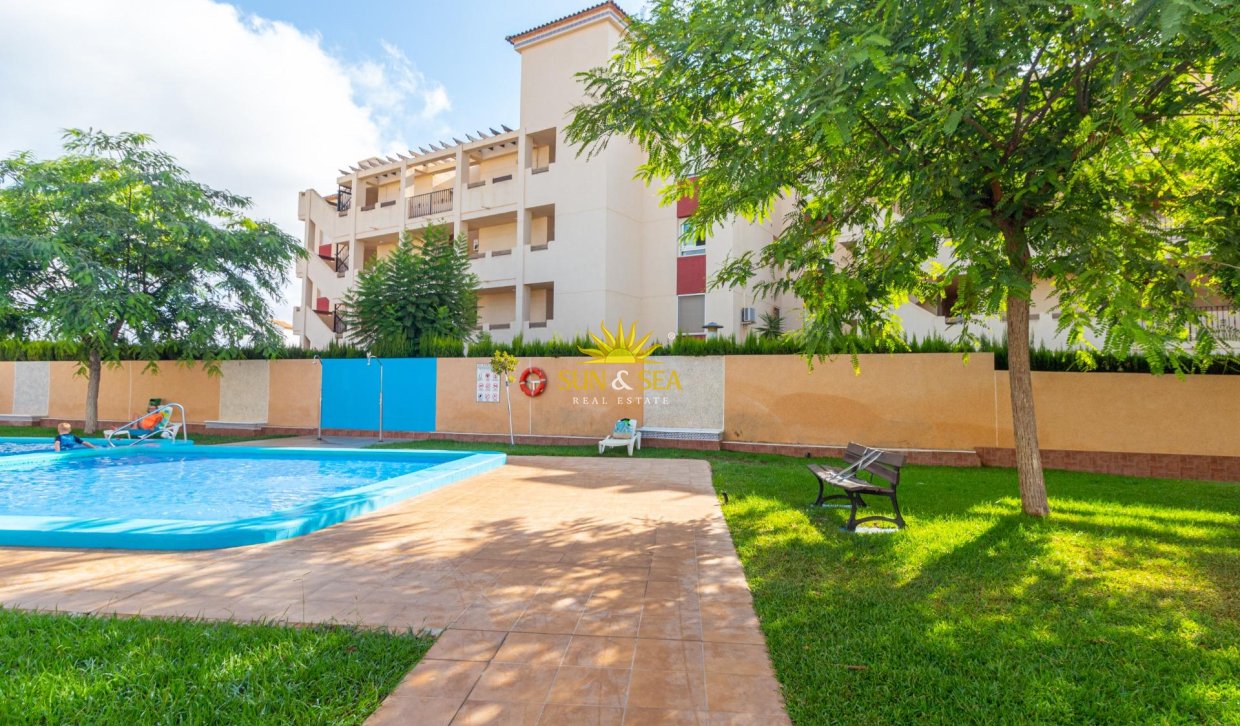 Wiederverkauf - Villa / Doppelhaushälfte - Orihuela Costa - La Florida