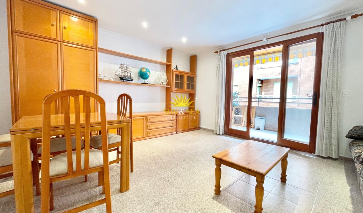 Langfristige Vermietung - Wohnung - Torrevieja - Playa del Acequión