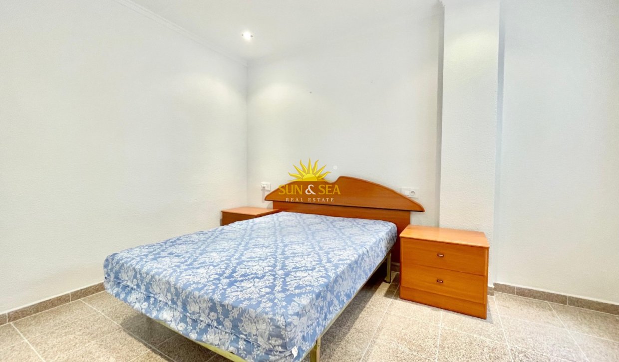 Langfristige Vermietung - Wohnung - Torrevieja - Playa del Acequión