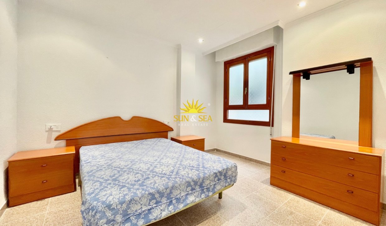 Langfristige Vermietung - Wohnung - Torrevieja - Playa del Acequión