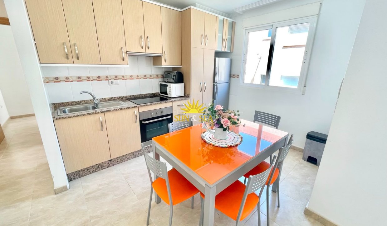 Lange Termijn Verhuur - Appartement - Los Alcázares - Los Alcazares