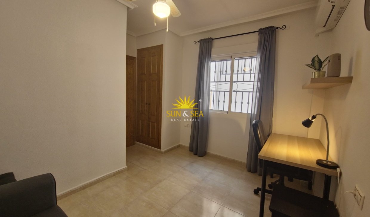 Revente - Maison mitoyenne - Orihuela Costa