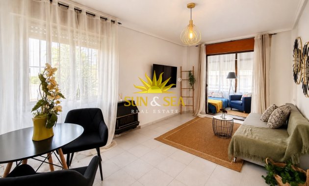 Resale - Apartment - Torrevieja - torrevieja
