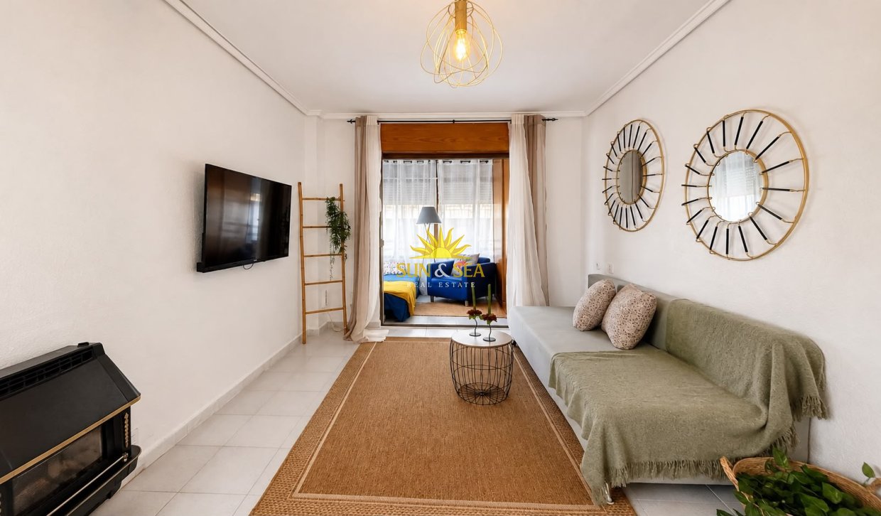 Resale - Apartment - Torrevieja - torrevieja