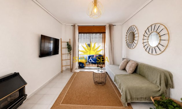 Resale - Apartment - Torrevieja - torrevieja