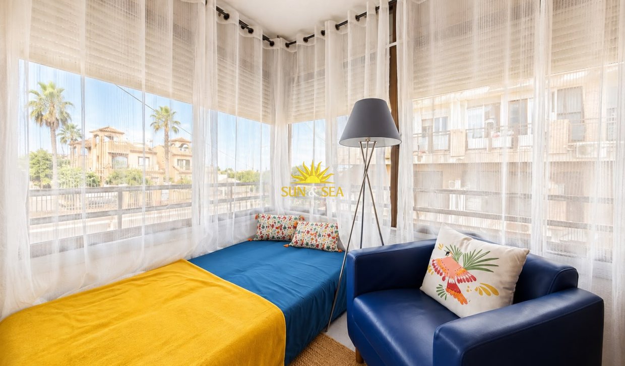 Resale - Apartment - Torrevieja - torrevieja