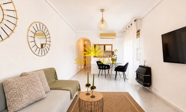 Resale - Apartment - Torrevieja - torrevieja