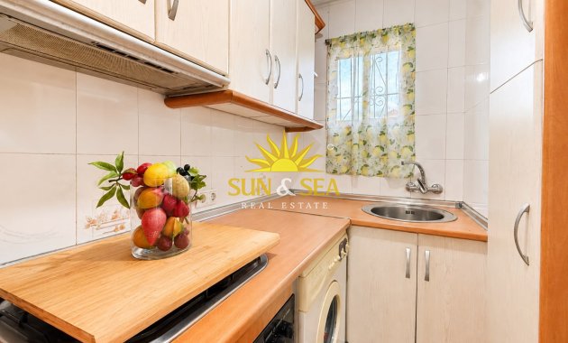 Resale - Apartment - Torrevieja - torrevieja