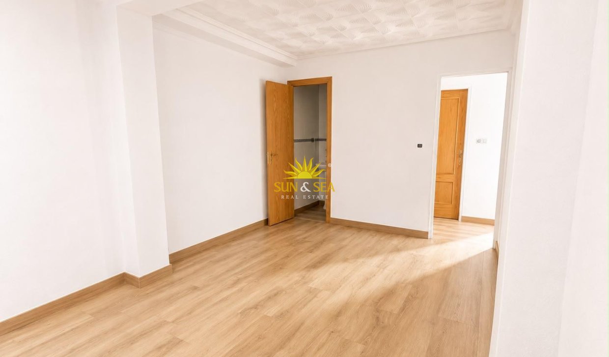 Resale - Apartment - Callosa de Segura - Callosa de Segura 