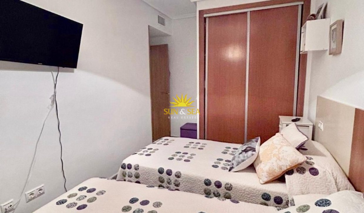 Resale - Apartment - Orihuela Costa - Punta Prima
