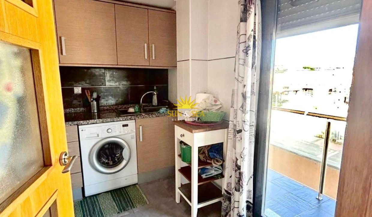 Resale - Apartment - Orihuela Costa - Punta Prima