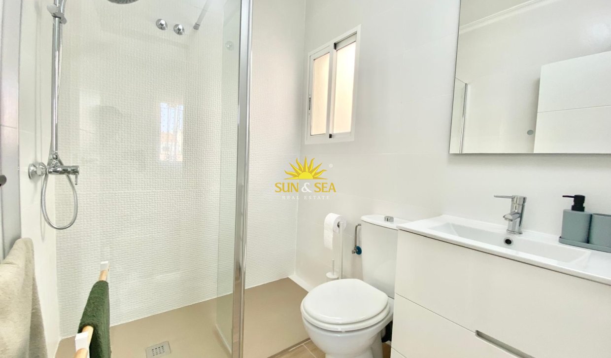 Resale - Villa - Orihuela Costa - Playa Flamenca