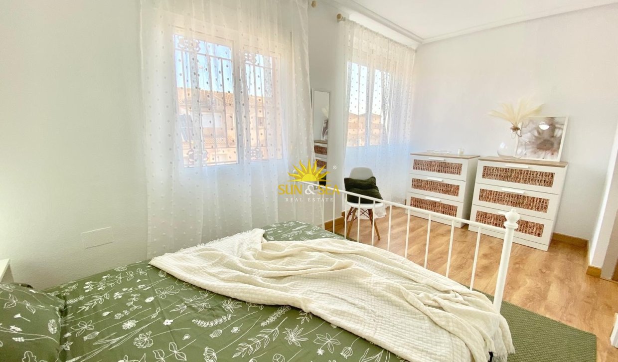 Resale - Villa - Orihuela Costa - Playa Flamenca