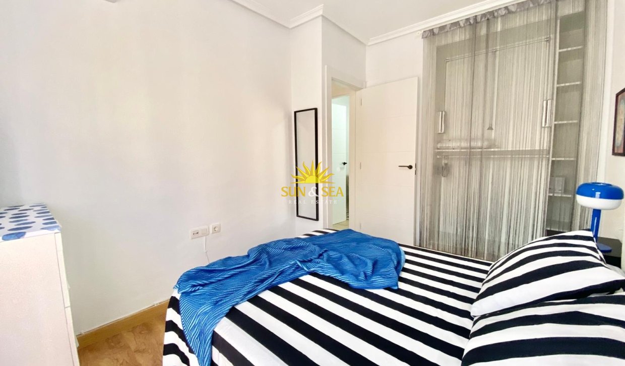 Resale - Villa - Orihuela Costa - Playa Flamenca