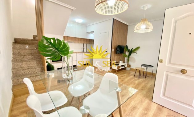 Resale - Villa - Orihuela Costa - Playa Flamenca