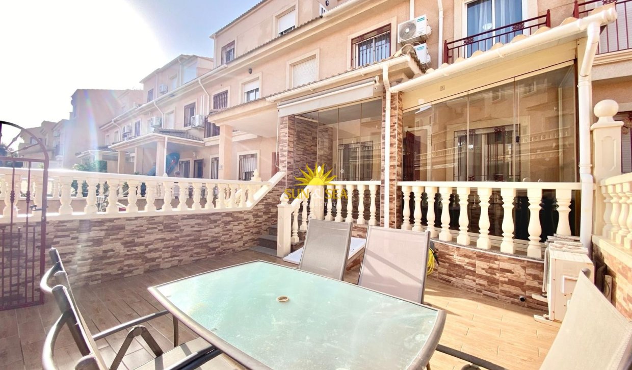 Resale - Villa - Orihuela Costa - Playa Flamenca