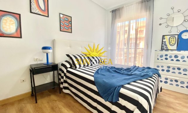 Resale - Villa - Orihuela Costa - Playa Flamenca