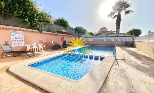 Resale - Villa - Orihuela Costa - Playa Flamenca