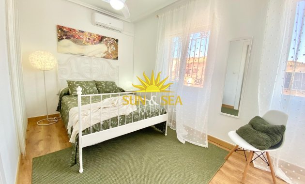 Resale - Villa - Orihuela Costa - Playa Flamenca