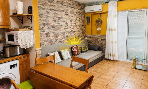 Resale - Apartment - Torrevieja - Acequion
