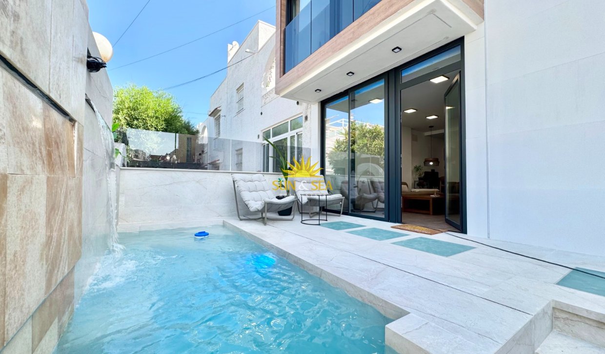 Long Term Rental - Duplex - Torrevieja - Centro