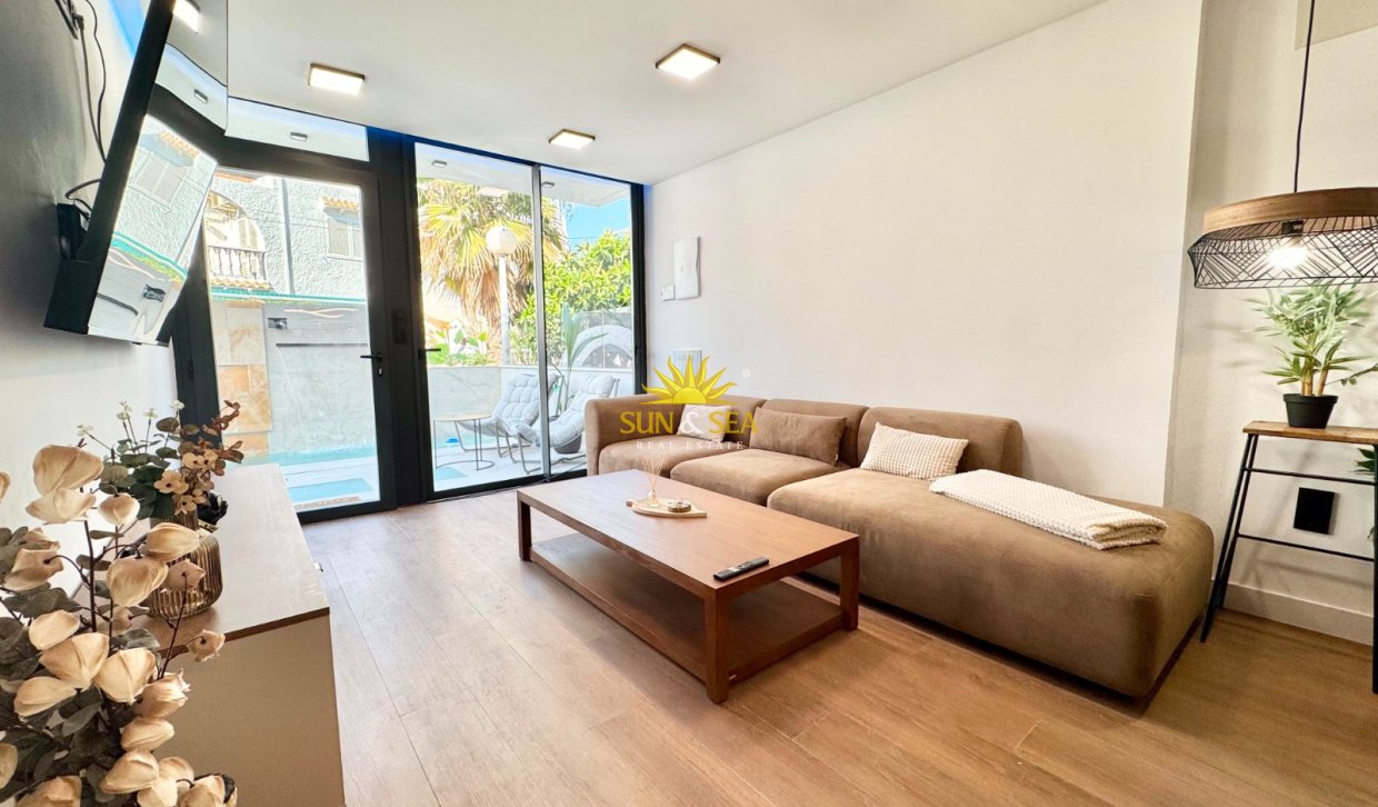 Long Term Rental - Duplex - Torrevieja - Centro