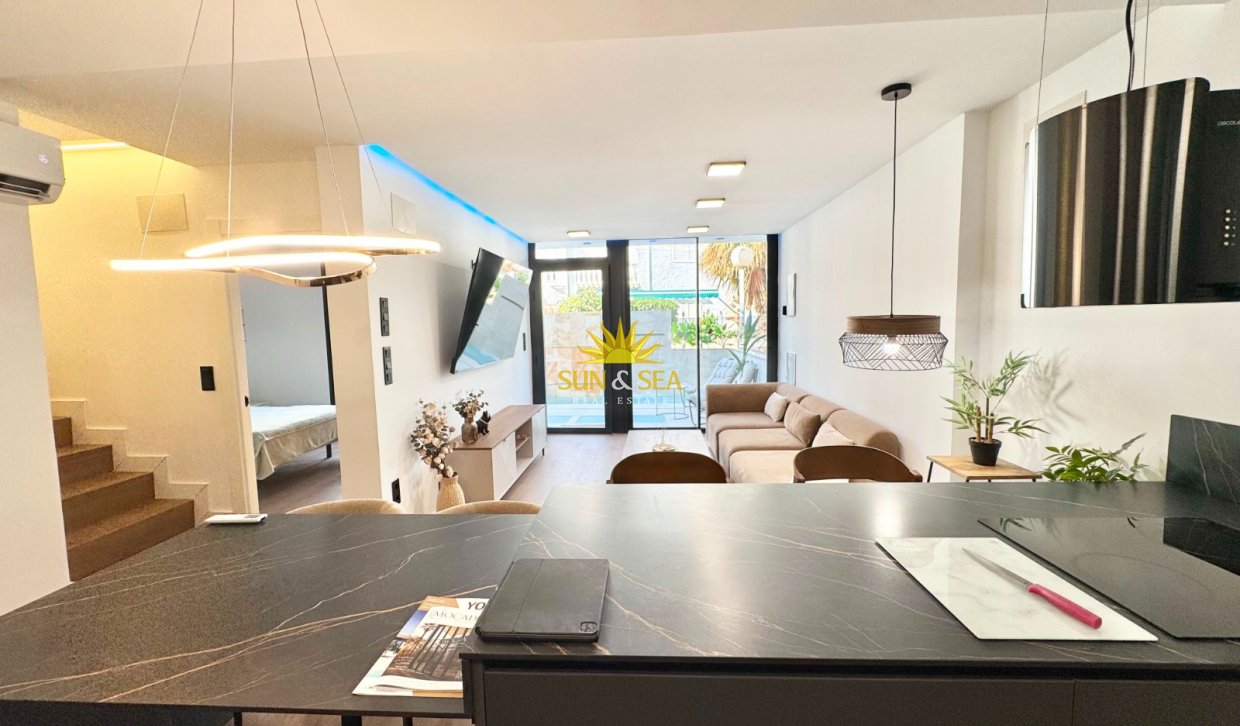 Long Term Rental - Duplex - Torrevieja - Centro