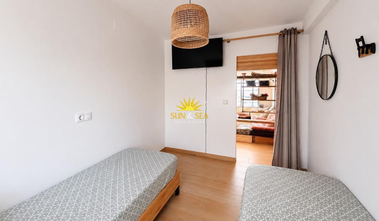 Resale - Apartment - Alicante - Vistahermosa