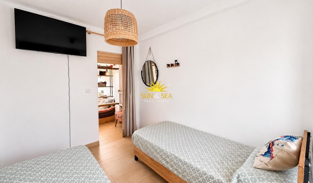 Resale - Apartment - Alicante - Vistahermosa