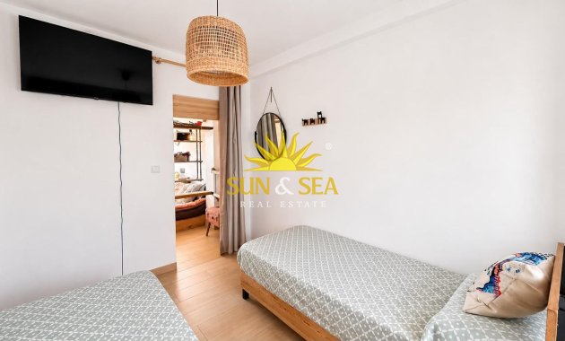 Resale - Apartment - Alicante - Vistahermosa