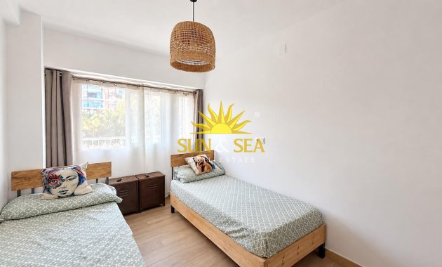 Resale - Apartment - Alicante - Vistahermosa