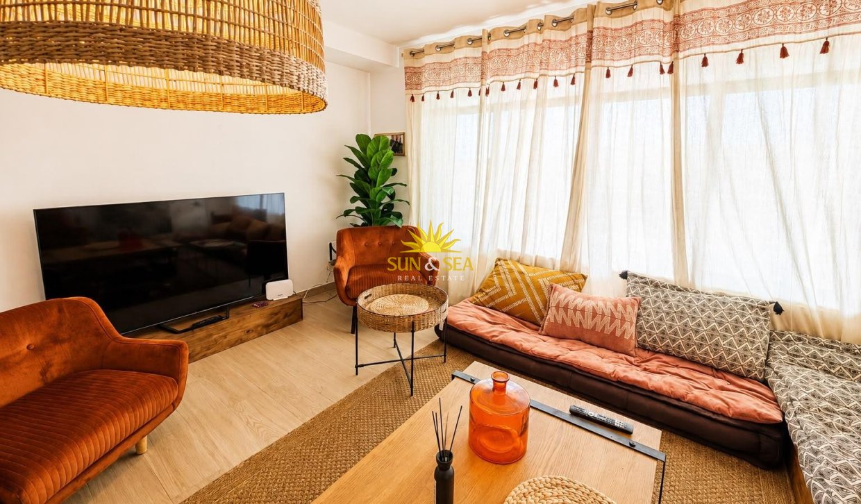 Resale - Apartment - Alicante - Vistahermosa