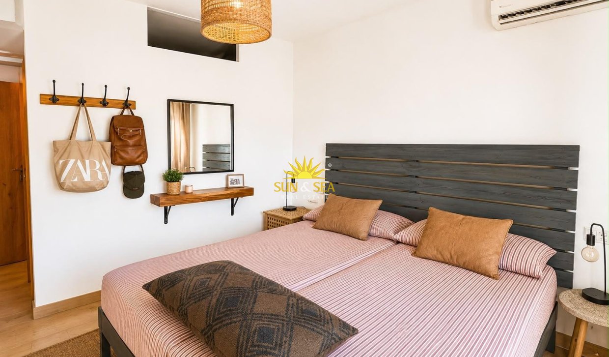 Resale - Apartment - Alicante - Vistahermosa