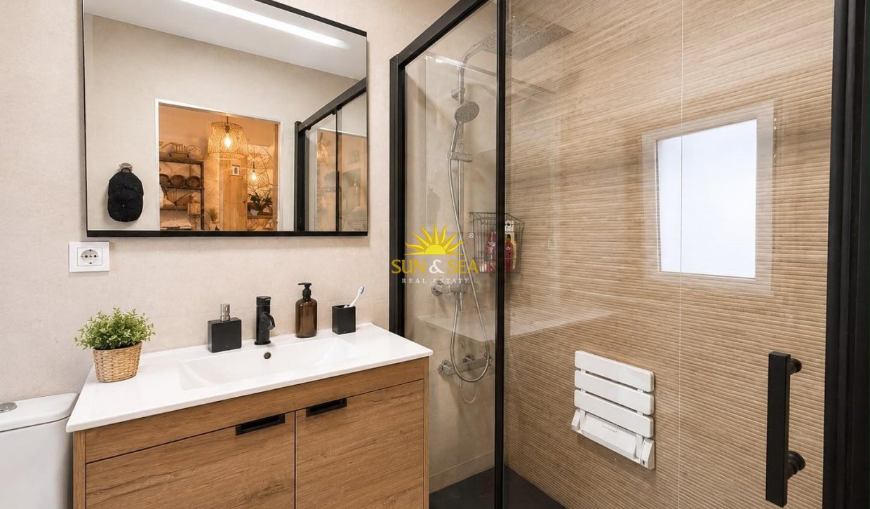 Resale - Apartment - Alicante - Vistahermosa