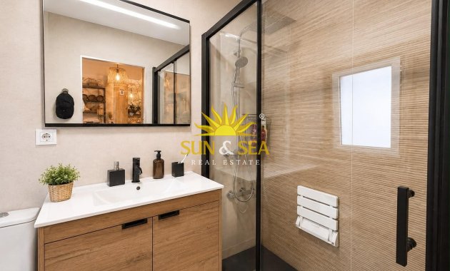 Resale - Apartment - Alicante - Vistahermosa