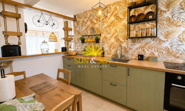Resale - Apartment - Alicante - Vistahermosa