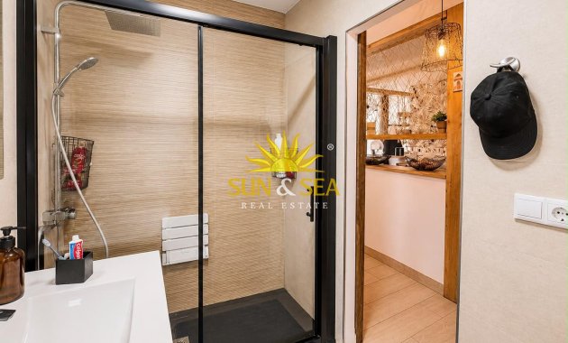 Resale - Apartment - Alicante - Vistahermosa