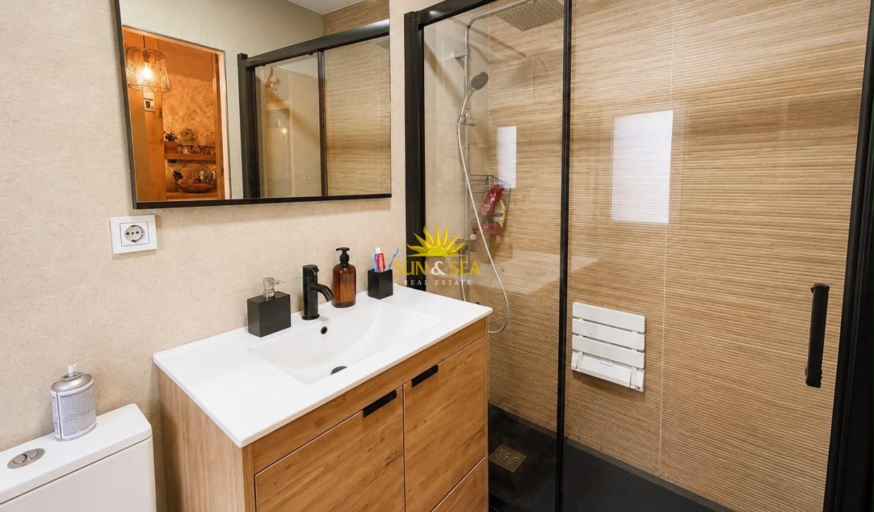 Resale - Apartment - Alicante - Vistahermosa