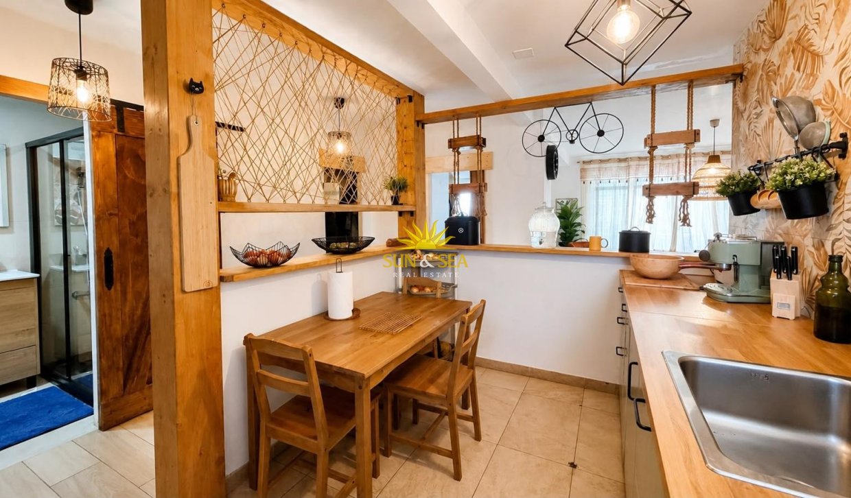Resale - Apartment - Alicante - Vistahermosa