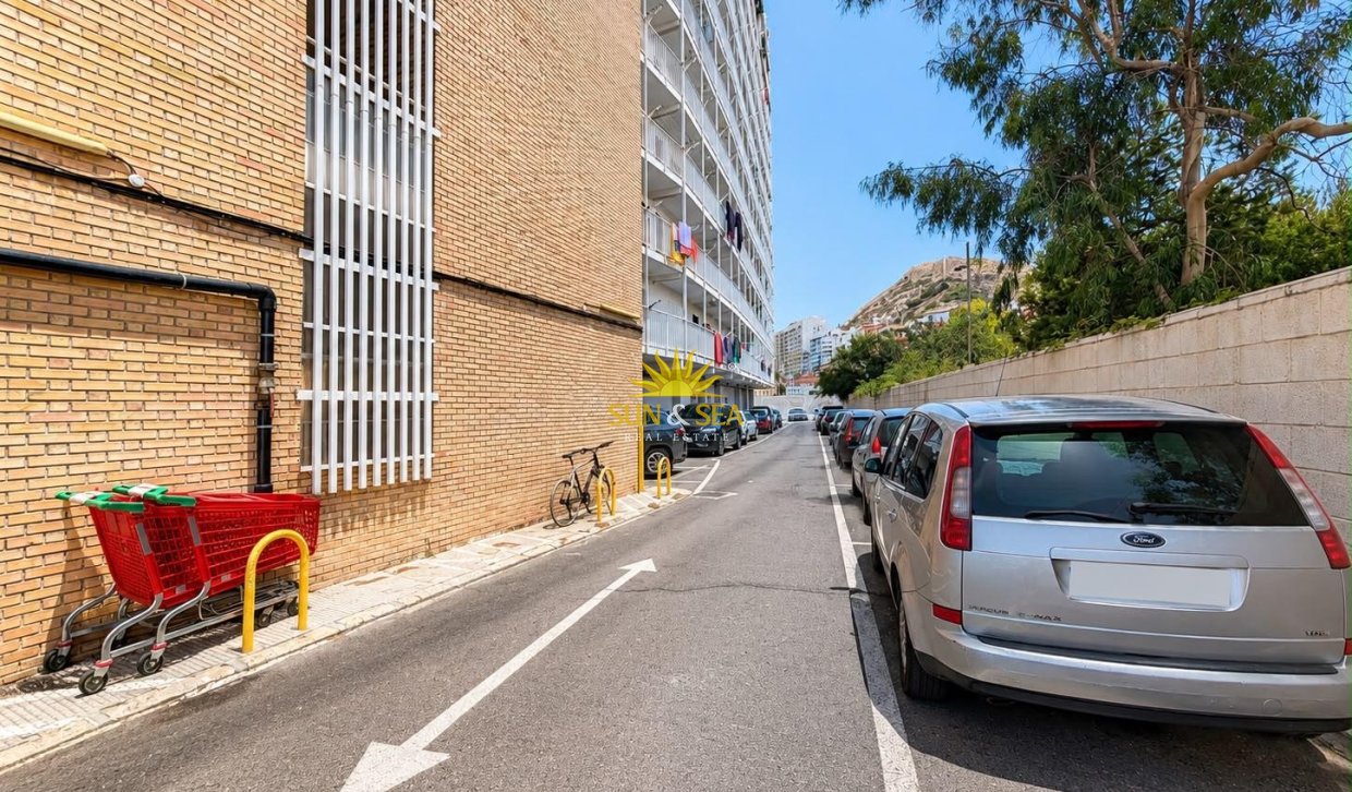 Resale - Apartment - Alicante - Vistahermosa