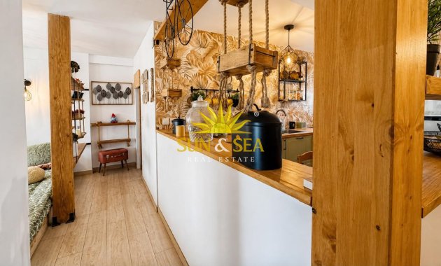 Resale - Apartment - Alicante - Vistahermosa