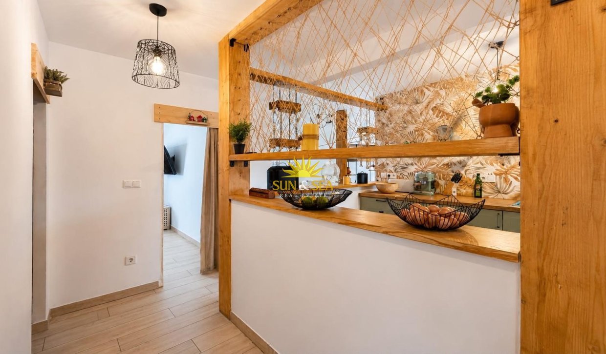 Resale - Apartment - Alicante - Vistahermosa