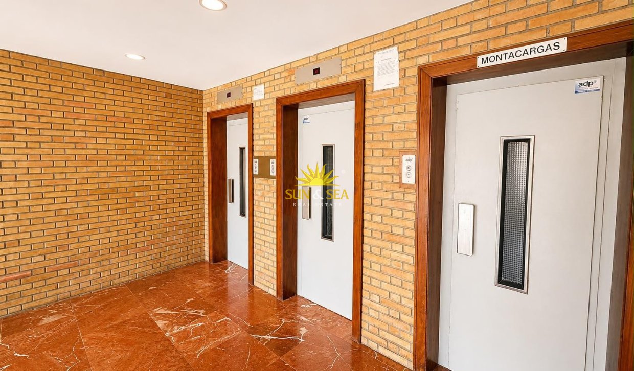Resale - Apartment - Alicante - Vistahermosa