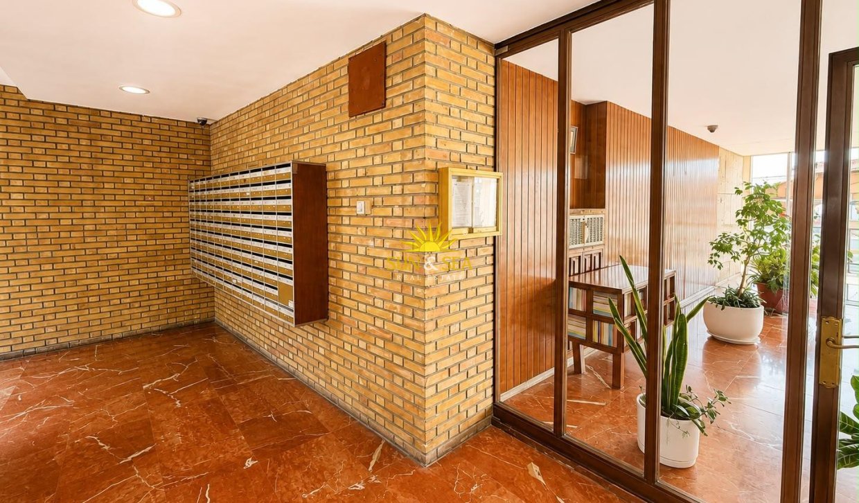 Resale - Apartment - Alicante - Vistahermosa