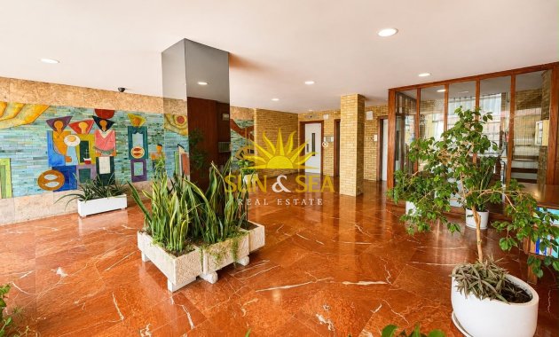 Resale - Apartment - Alicante - Vistahermosa