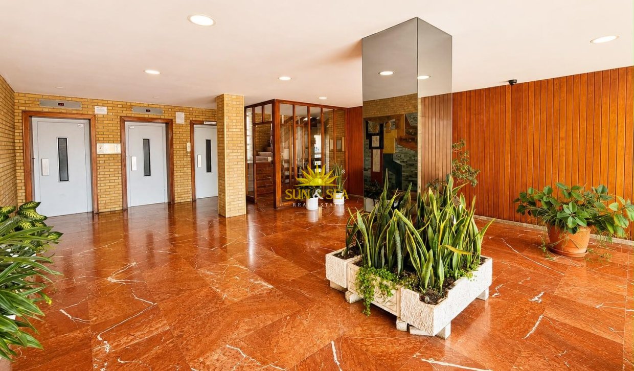 Resale - Apartment - Alicante - Vistahermosa