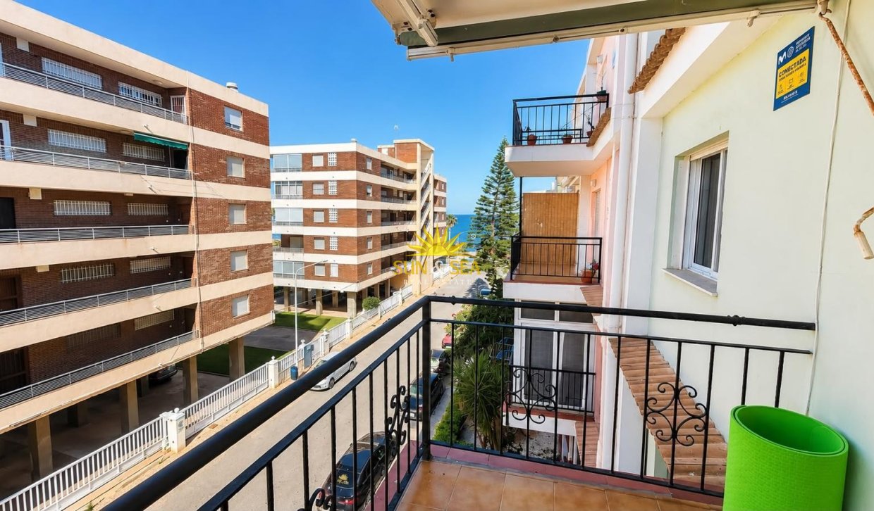 Resale - Apartment - Torrevieja - torrevieja