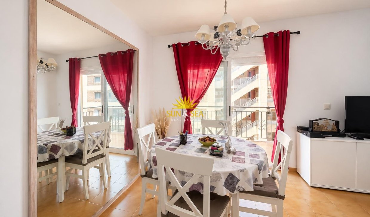 Resale - Apartment - Torrevieja - torrevieja