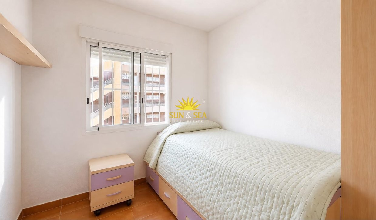 Resale - Apartment - Torrevieja - torrevieja